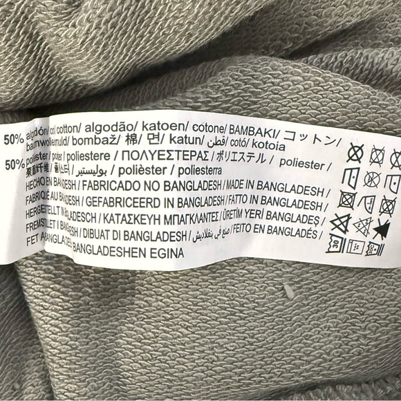 ZARA green/putty colored shorts purchased on sale - Picture 5 of 7